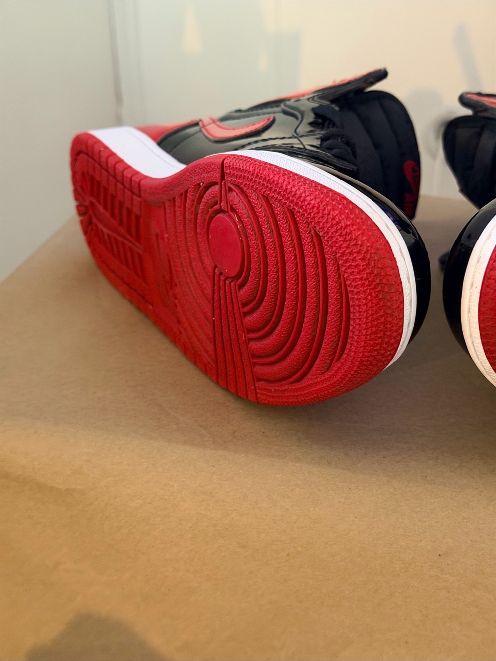 Nike Air Jordan 1 High Patent Leather - Black & Red - Picture 6 of 7